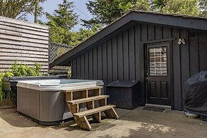 Mackenzie Beach Resort