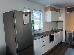 Grand Palais Boolarong Beachside Resort