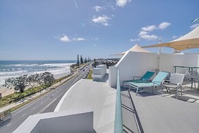 Grand Palais Boolarong Beachside Resort