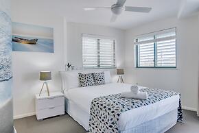 Grand Palais Boolarong Beachside Resort