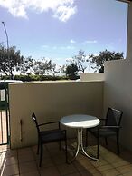 Grand Palais Boolarong Beachside Resort