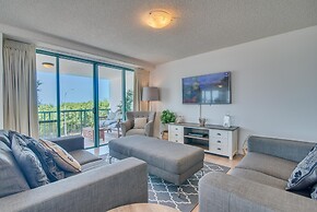 Grand Palais Boolarong Beachside Resort