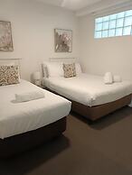 Grand Palais Boolarong Beachside Resort