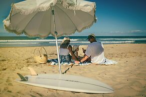 Grand Palais Boolarong Beachside Resort