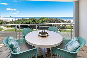 Grand Palais Boolarong Beachside Resort