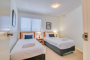 Grand Palais Boolarong Beachside Resort