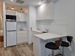 Grand Palais Boolarong Beachside Resort