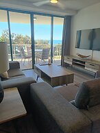 Grand Palais Boolarong Beachside Resort