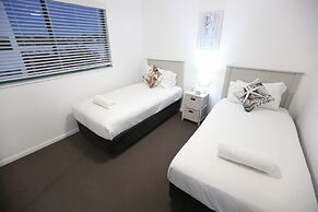 Grand Palais Boolarong Beachside Resort