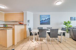 Grand Palais Boolarong Beachside Resort