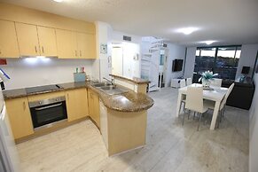 Grand Palais Boolarong Beachside Resort