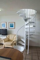 Grand Palais Boolarong Beachside Resort