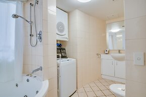 Grand Palais Boolarong Beachside Resort