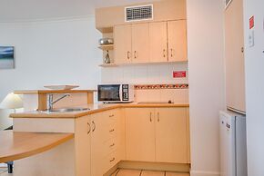 Grand Palais Boolarong Beachside Resort