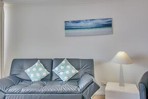 Grand Palais Boolarong Beachside Resort