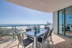 Grand Palais Boolarong Beachside Resort