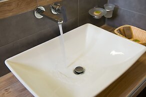 Edem Hotel Apartments