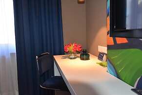 Blue Mansion Hotel
