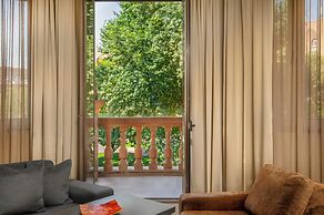 Tufenkian Historic Yerevan Hotel