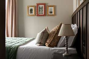 Worplesdon Place Hotel