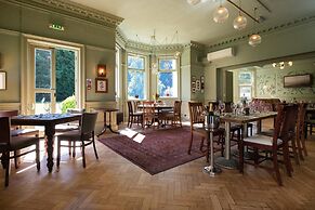 Worplesdon Place Hotel