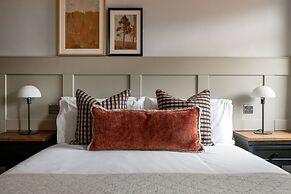 Worplesdon Place Hotel