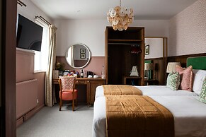 Worplesdon Place Hotel