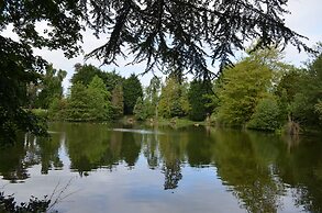 Worplesdon Place Hotel