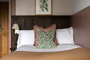 Worplesdon Place Hotel