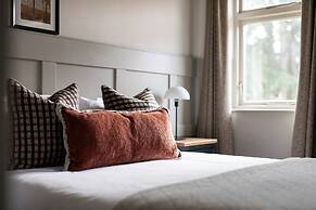 Worplesdon Place Hotel
