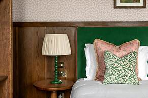 Worplesdon Place Hotel