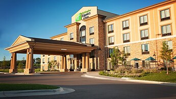 Holiday Inn Express & Suites Wichita Northeast by IHG