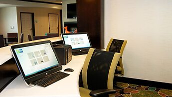 Holiday Inn Express & Suites Wichita Northeast by IHG