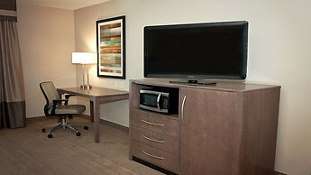 Holiday Inn Express & Suites Wichita Northeast by IHG