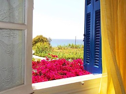 Dora's Studios and Apartments