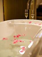 Crowne Plaza Shanghai Noah Square by IHG