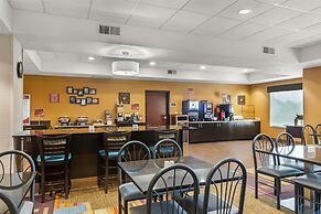 Best Western Plus Hiawatha Hotel