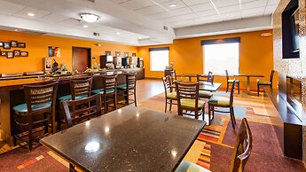 Best Western Plus Hiawatha Hotel