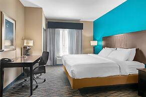 Best Western Plus Hiawatha Hotel