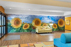 Best Western Plus Hiawatha Hotel