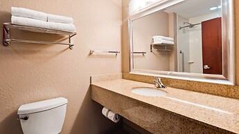 Best Western Plus Hiawatha Hotel