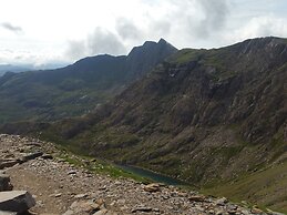 Oakfield House Bed and Breakfast