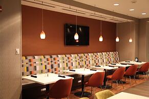 Hampton Inn by Hilton Calgary Airport North