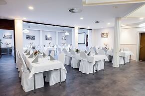 Lüttje Burg Hotel & Restaurant