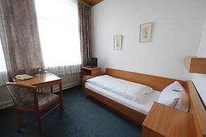 Lüttje Burg Hotel & Restaurant