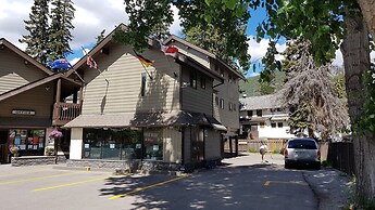 Banff International Hostel