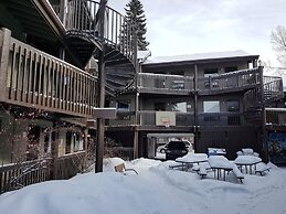 Banff International Hostel