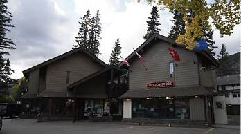 Banff International Hostel