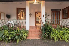 Royston Hall Guesthouse