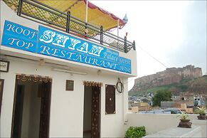 Shyam Palace Guest House